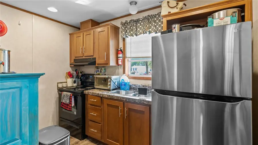 529 Forest Park, Middletown, RI 02842 - Image #3