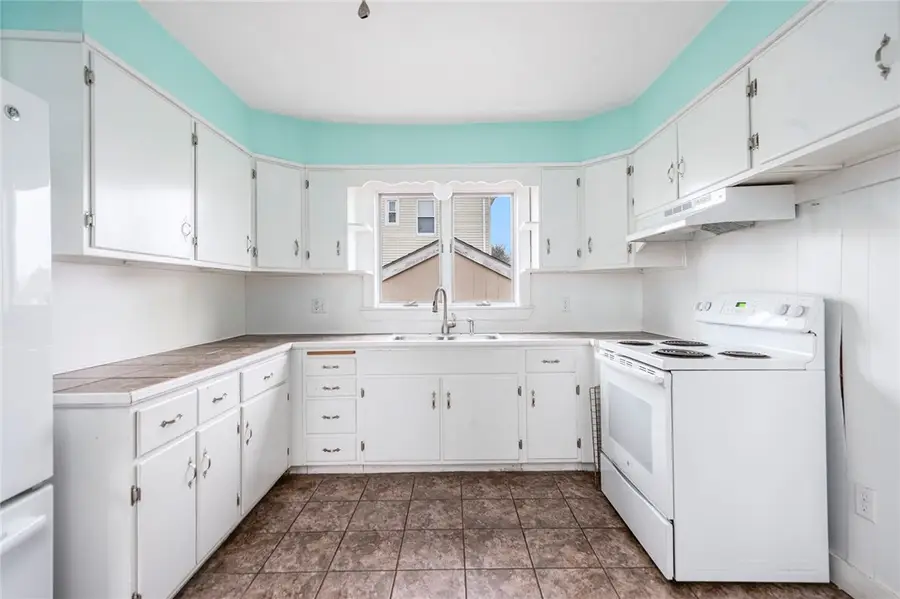 60 Fraser Street, East Providence, RI 02914 - Image #2