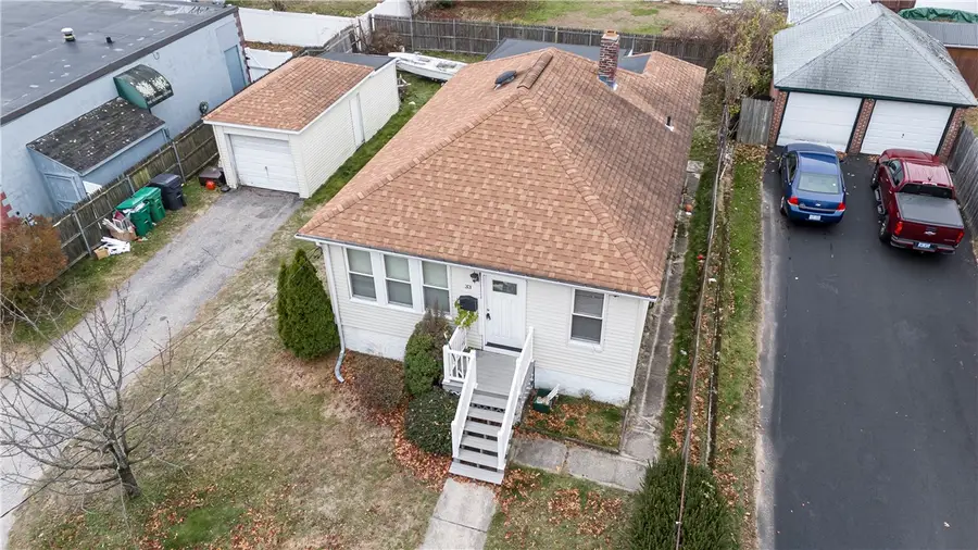 33 Hargraves Street, Warwick, RI 02889 - Image #2