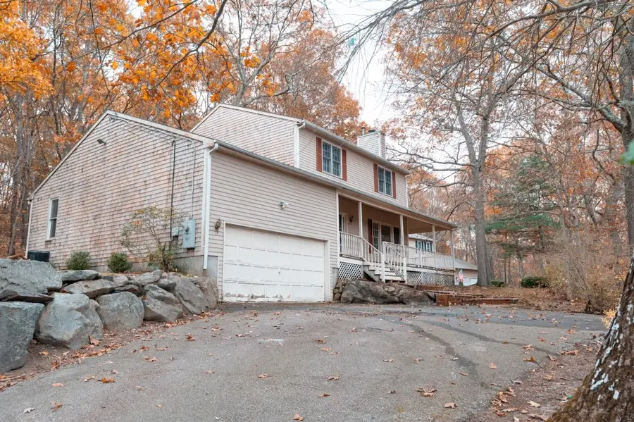 65 Village Hill Lane, North Kingstown, RI 02852 - Image #2
