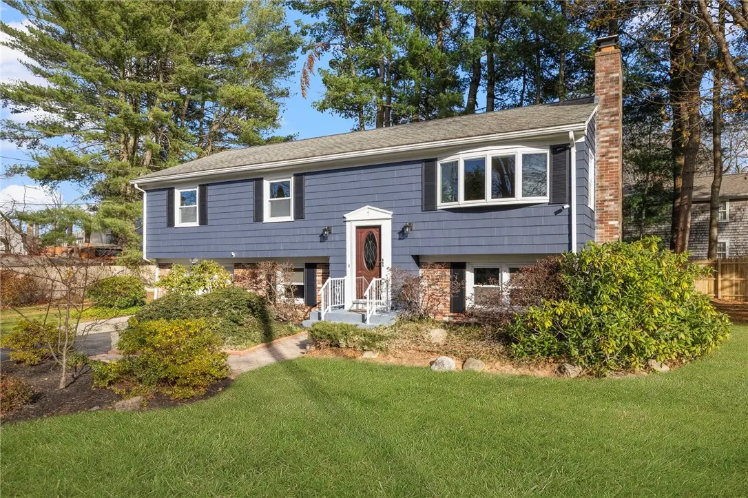 7 Cheshire Drive, Barrington, RI 02806 - Image #1