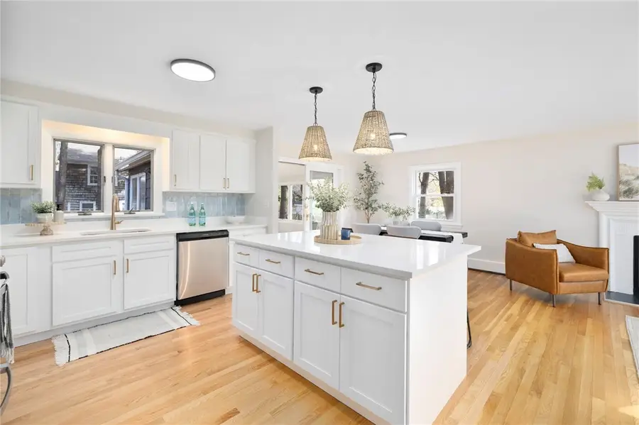 7 Cheshire Drive, Barrington, RI 02806 - Image #2