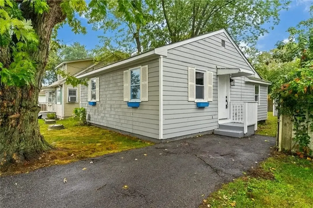 19 Curtis Street, Warwick, RI 02889 - Image #1