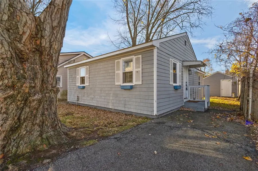 19 Curtis Street, Warwick, RI 02889 - Image #2