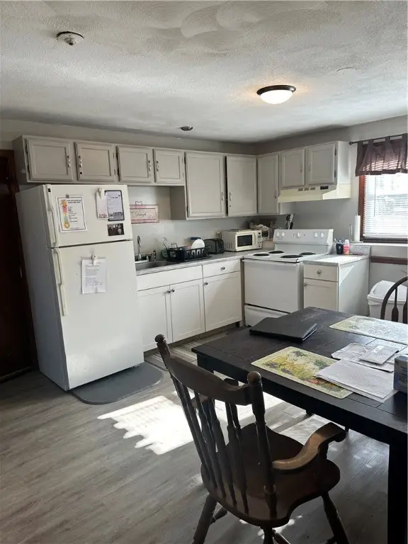 424 Smithfield Avenue #1, Pawtucket, RI 02860 - Image #3