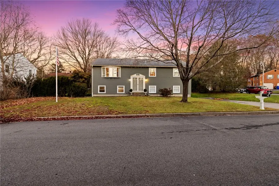 25 Fawn Lane, West Warwick, RI 02893 - Image #2