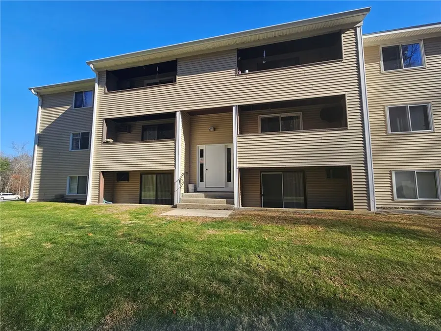 129 Quaker Highway #6, Uxbridge, MA 01569 - Image #3