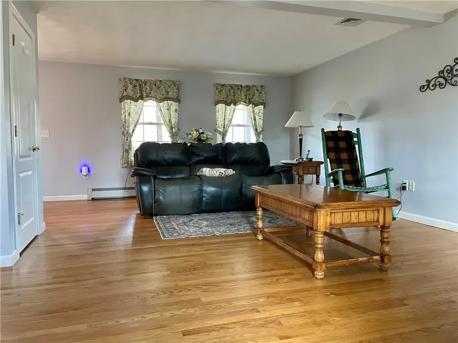 58 Rawlinson Drive, Coventry, RI 02816 - Image #2