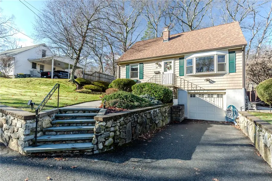 29 Julien Street, Smithfield, RI 02917 - Image #2
