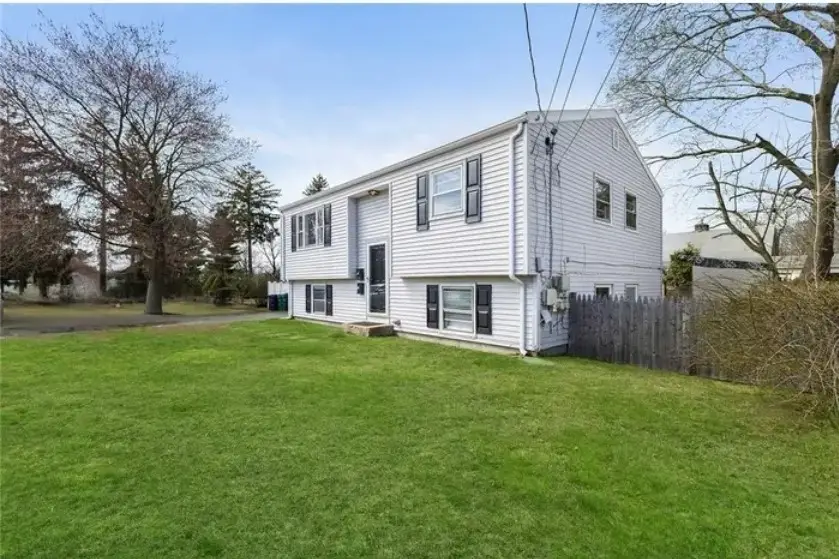 345 Post Road, Warwick, RI 02888 - Image #2