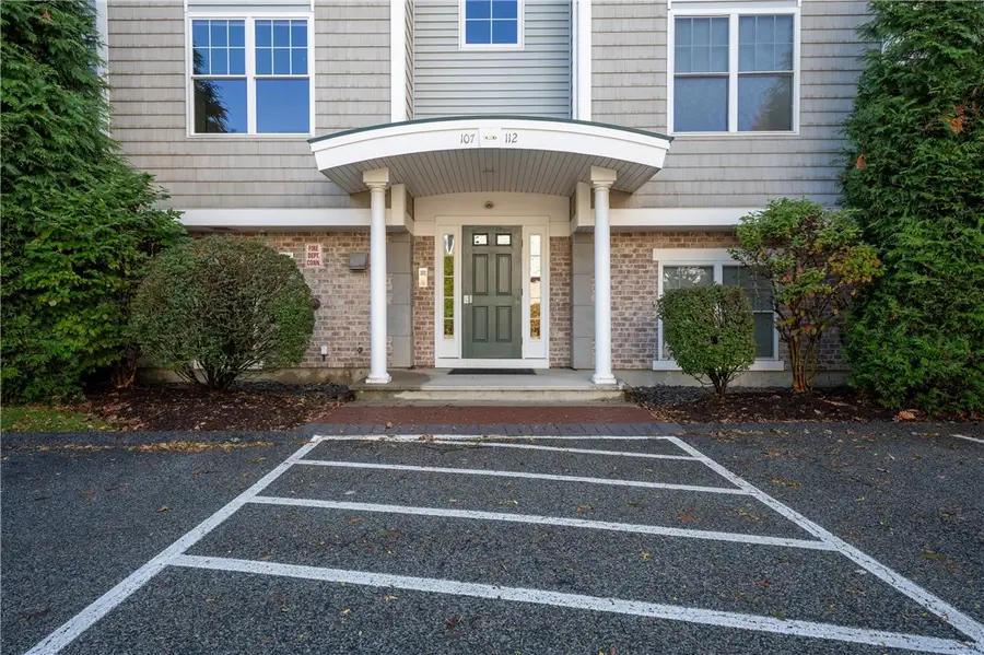200 Roger Williams Avenue #109, Rumford, RI 02916 - Image #2