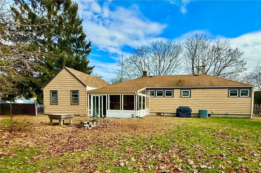 85 Hilton Avenue, Riverside, RI 02915 - Image #3