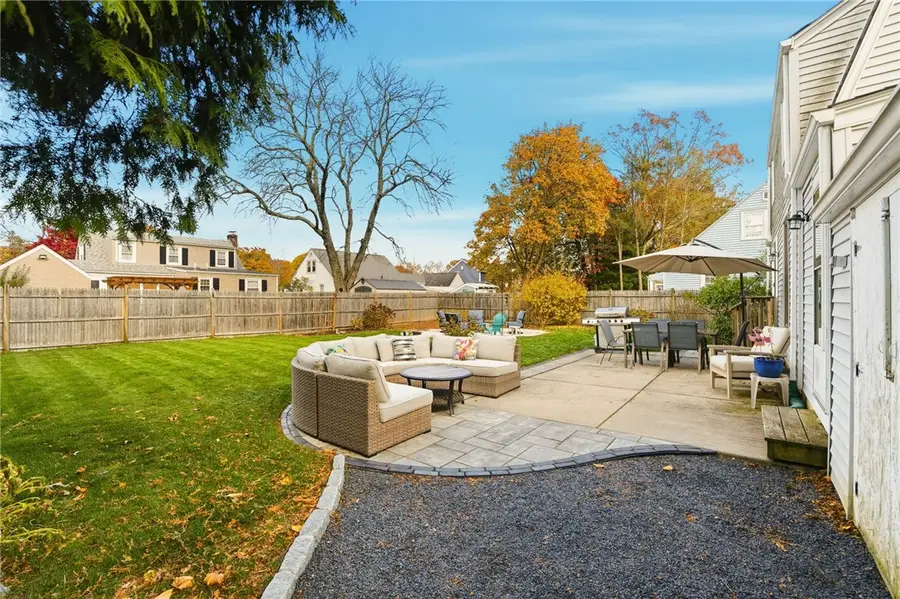 107 Glenwood Drive, Warwick, RI 02889 - Image #2