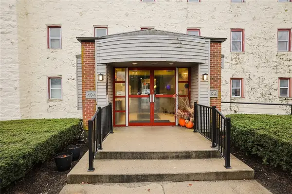 494 Woonasquatucket Avenue #413, North Providence, RI 02911