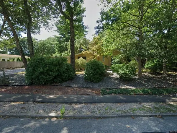 6 Blue Spruce Drive, Coventry, RI 02816