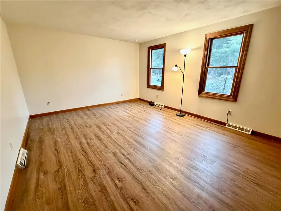 5 Circlewood Drive, Coventry, RI 02816 - Image #3