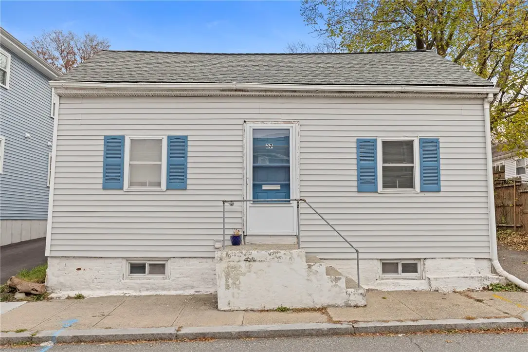 27 Padelford Street, Providence, RI 02906 - Image #1