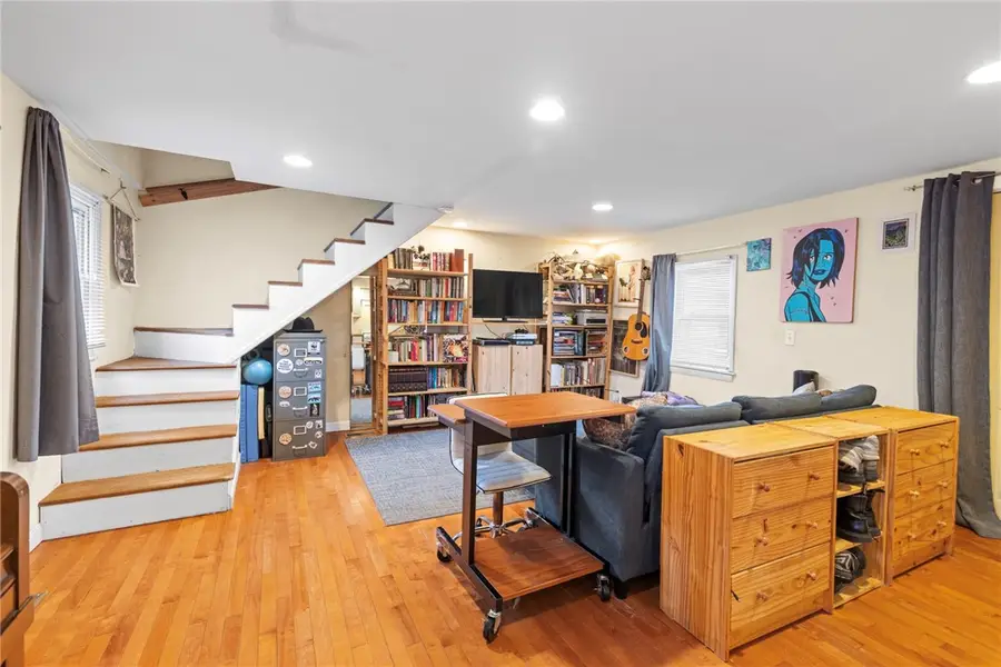 27 Padelford Street, Providence, RI 02906 - Image #2