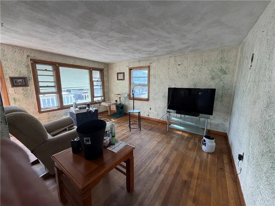 546 Robinson Street, Woonsocket, RI 02895 - Image #3