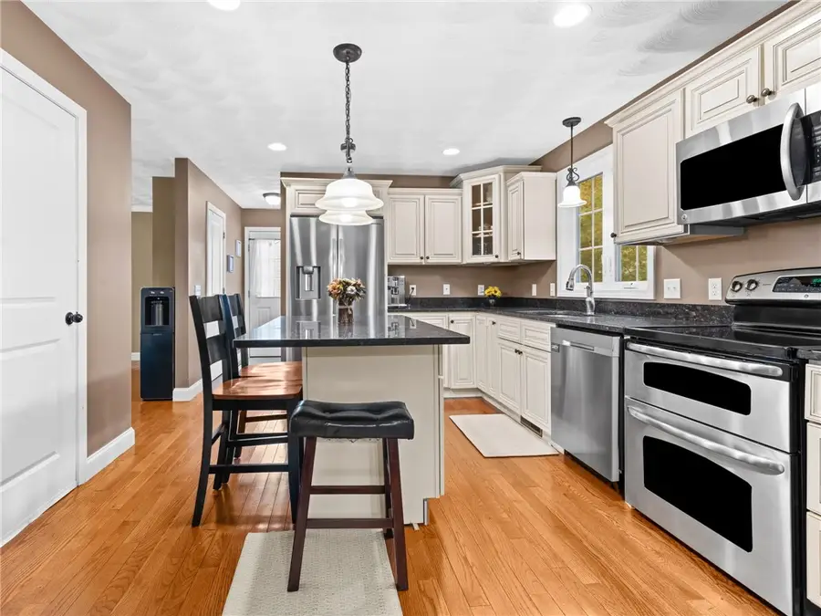 19 Sage Court, Johnston, RI 02919 - Image #3