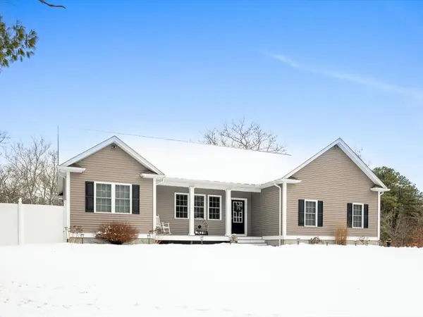 12 Hillside Drive, Charlestown, RI 02813