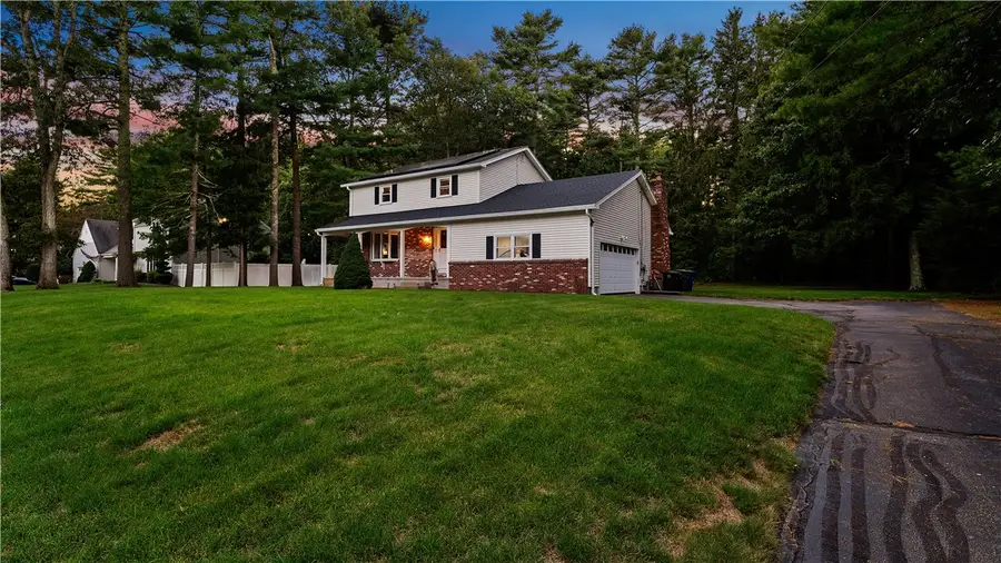 89 Wisteria Drive, Coventry, RI 02816 - Image #2