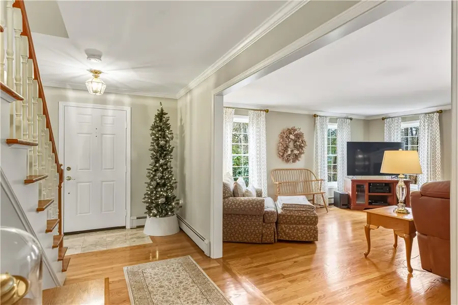 113 Log Road, North Smithfield, RI 02830 - Image #3