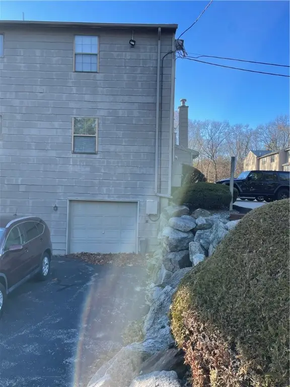402 Pinewood Drive, Smithfield, RI 02917 - Image #3