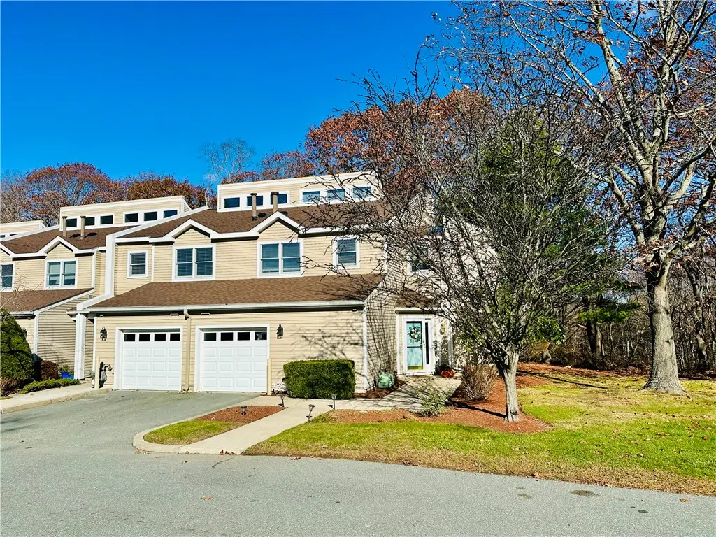 38 Lawton Brook Lane, Portsmouth, RI 02871 - Image #1