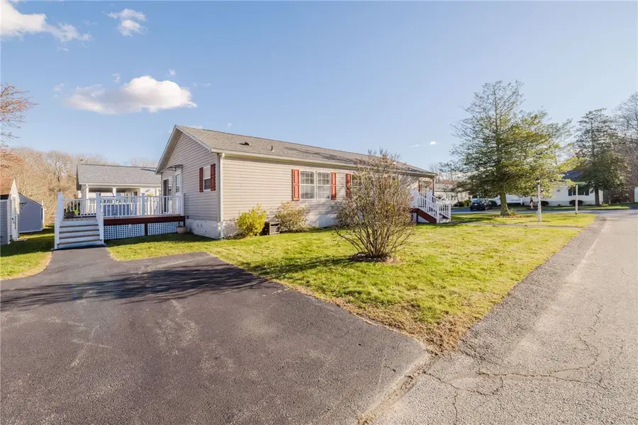 38 Hummingbird Lane, Tiverton, RI 02878 - Image #2