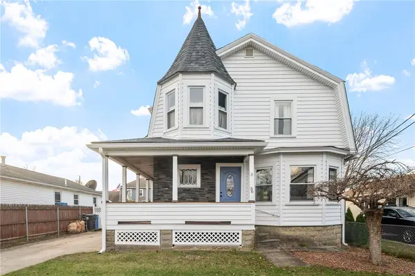 36 England Street, Cumberland, RI 02864