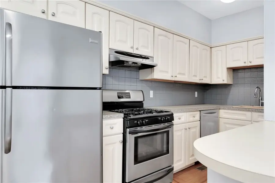 72 Courtland Street, Providence, RI 02909 - Image #2