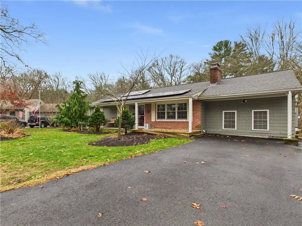 77 Fairfield Drive, North Kingstown, RI 02852 - Image #1