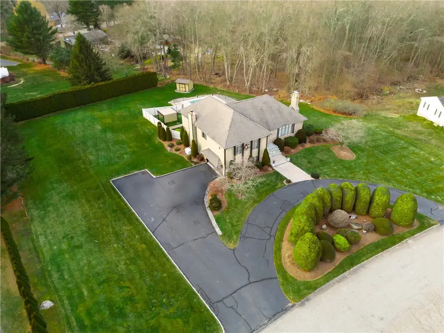 6 Christopher Drive, Johnston, RI 02919 - Image #2