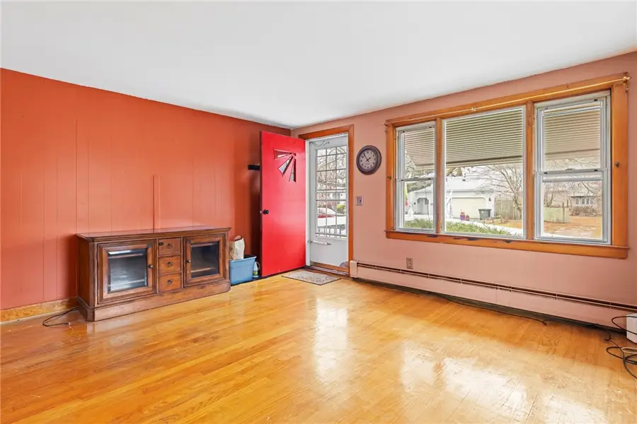 21 Helen Avenue, Coventry, RI 02816 - Image #3