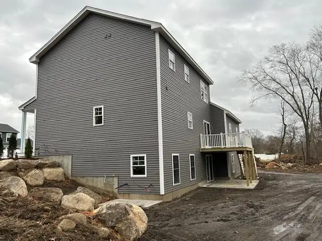 20 Doreen Court, Cranston, RI 02921 - Image #2