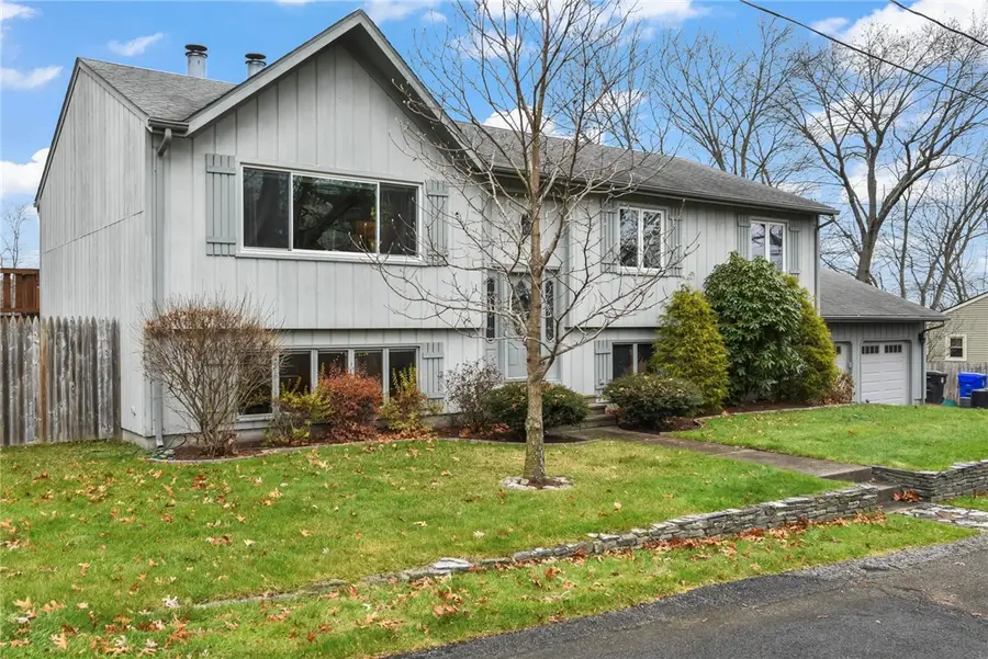 11 Genoa Street, North Providence, RI 02904 - Image #2