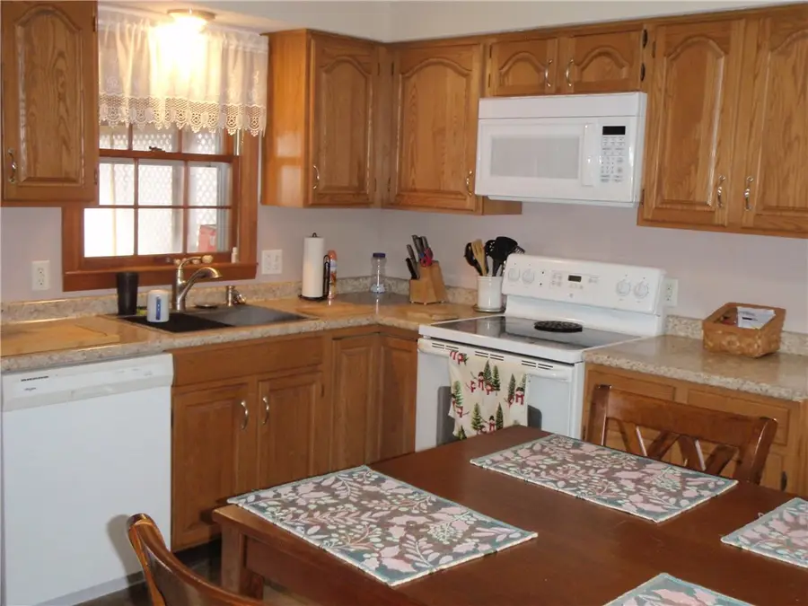 11 Kennedy Drive, Coventry, RI 02816 - Image #3