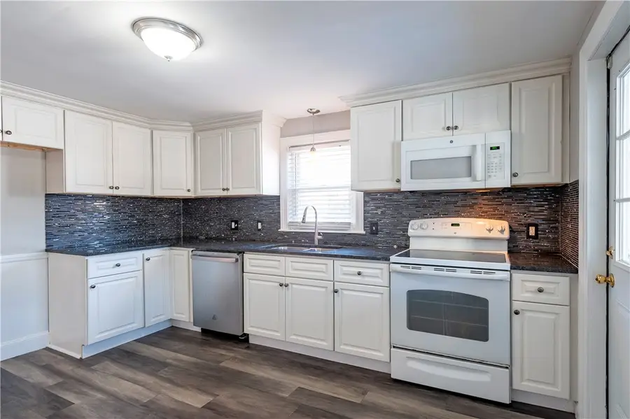 200 Carter Avenue, Pawtucket, RI 02861 - Image #2