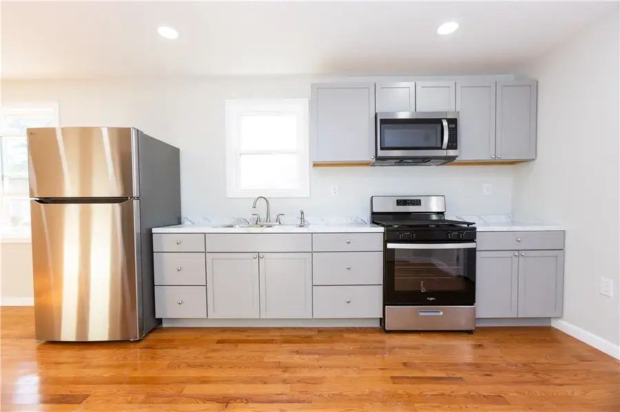 45 Tourtelott Avenue, Warwick, RI 02886 - Image #2