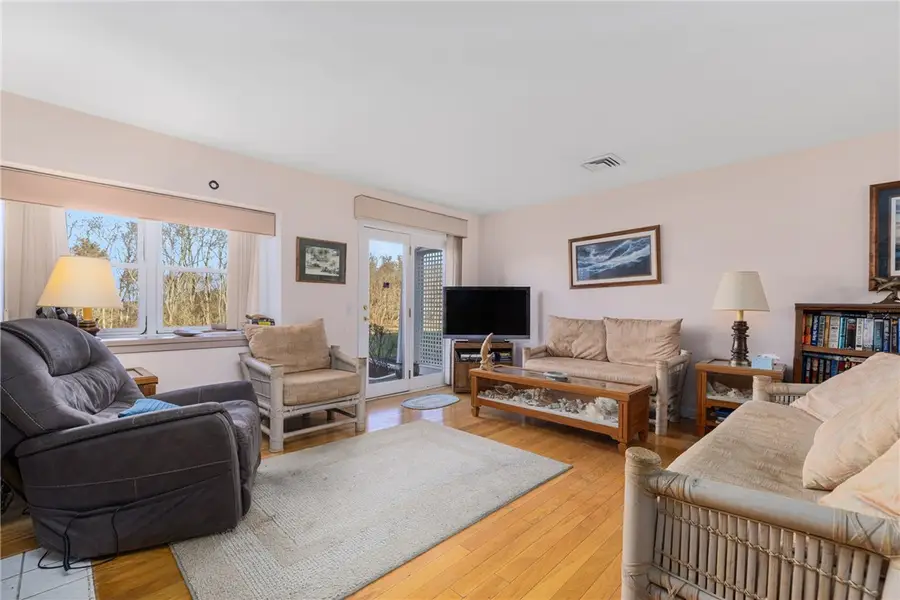 53 Lawton Brook Lane, Portsmouth, RI 02871 - Image #3