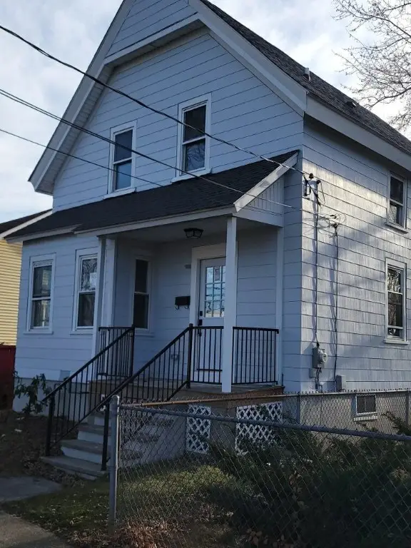 157 Grosvenor Avenue, East Providence, RI 02914