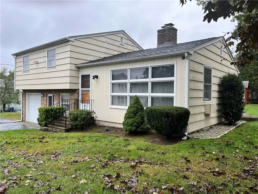 2 Cobble Hill Road, Lincoln, RI 02865 - Image #2