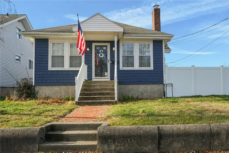 496 Daggett Avenue, Pawtucket, RI 02861 - Image #3