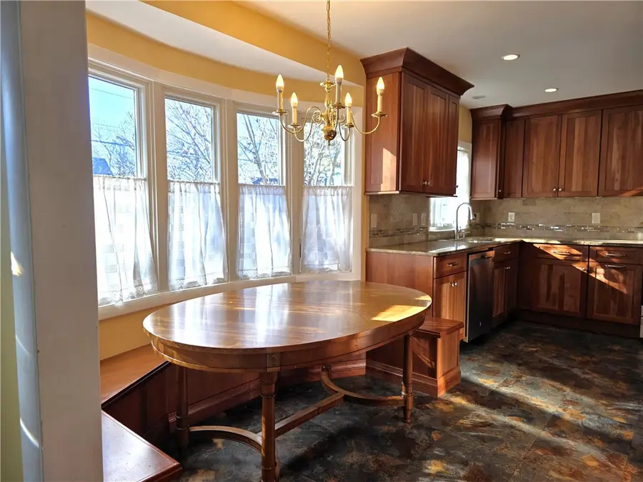 38 Bretton Woods Drive, Cranston, RI 02920 - Image #2