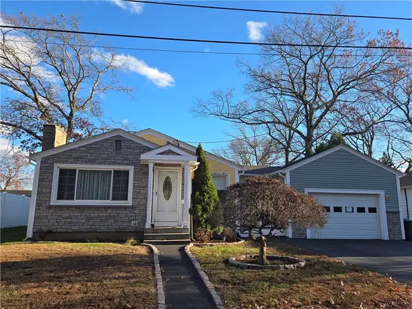 29 Dakota Street, Providence, RI 02904