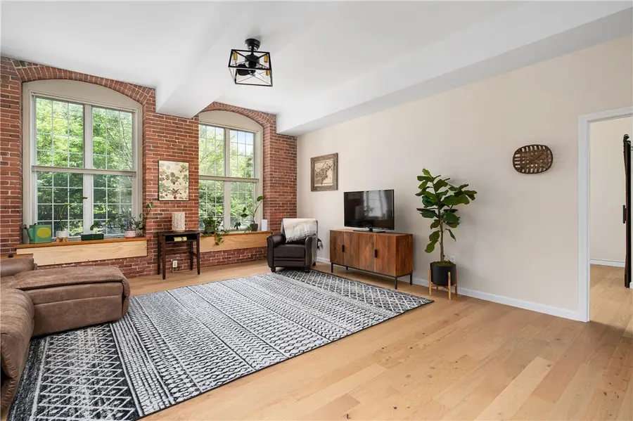 2 School Street #108, Lincoln, RI 02802 - Image #2