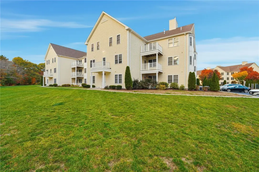 40 Saw Mill Drive #204, North Kingstown, RI 02852 - Image #1