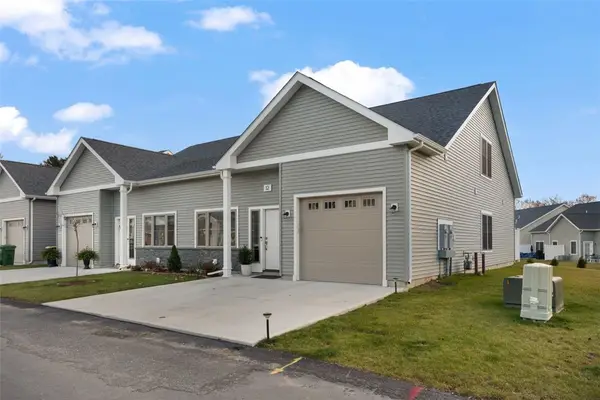 12 West Valley Circle, West Warwick, RI 02893