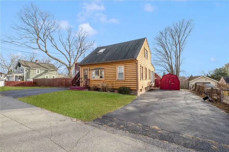 17 Padelford Avenue, Riverside, RI 02915 - Image #3